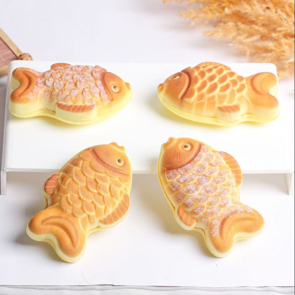 Tteokbokki Rice Cake - Simulation Taiyaki Bread Model Fake Food